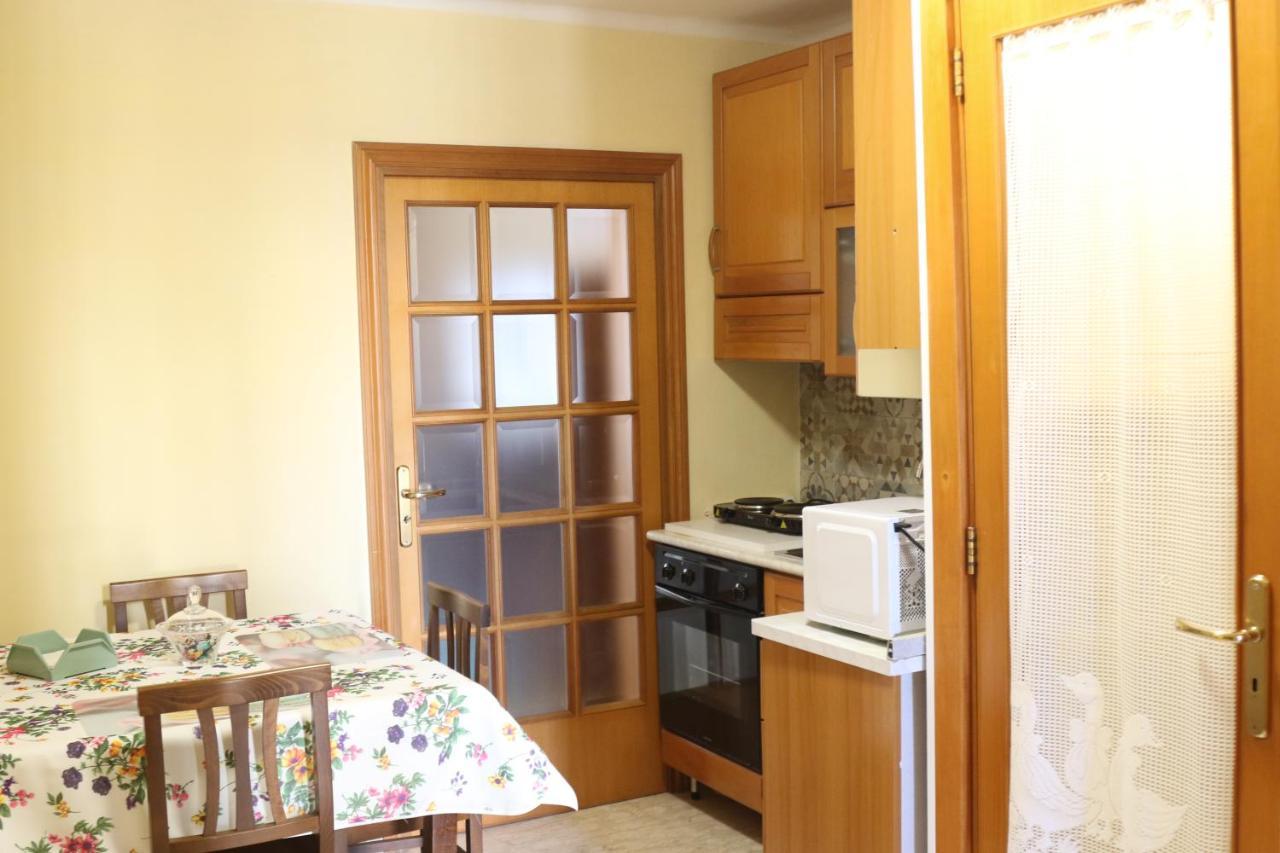 Holiday House Nel Cuore Di Барі Екстер'єр фото
