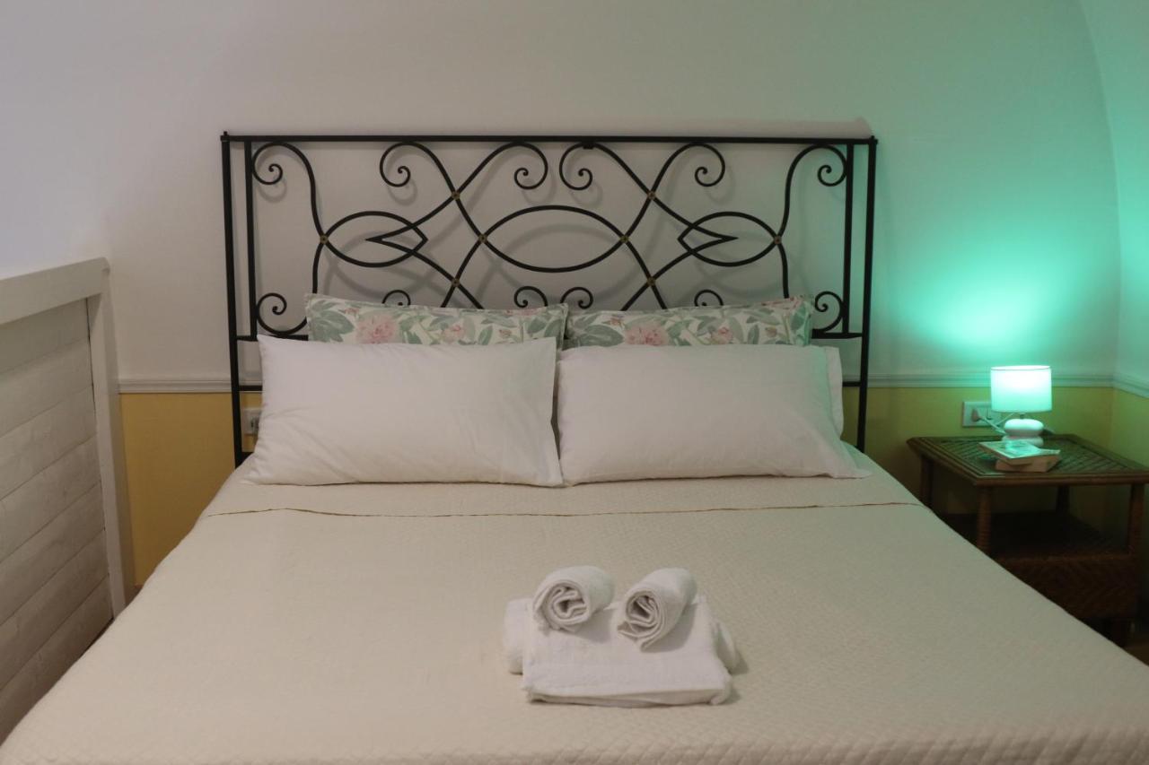 Holiday House Nel Cuore Di Барі Екстер'єр фото