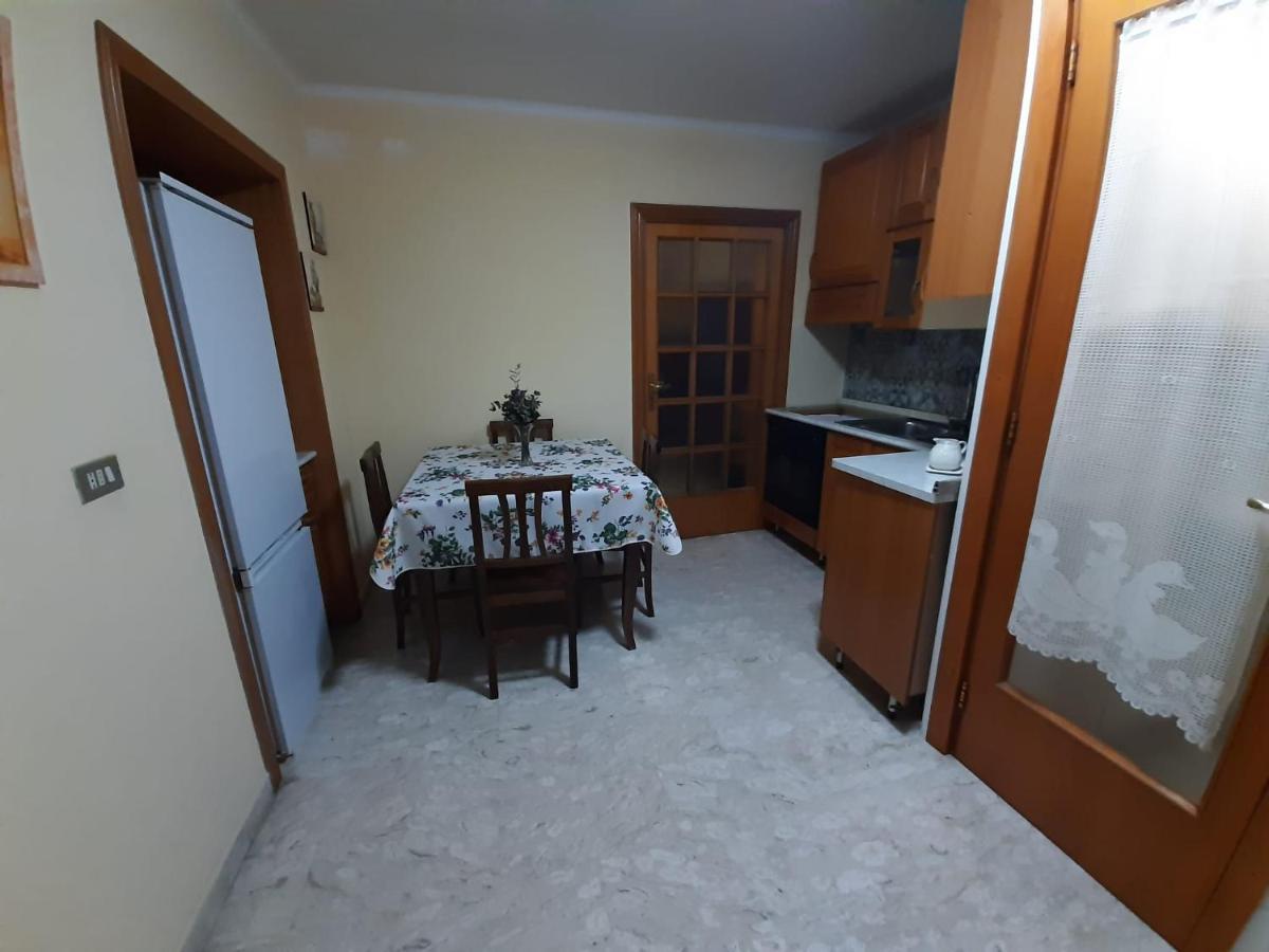 Holiday House Nel Cuore Di Барі Екстер'єр фото